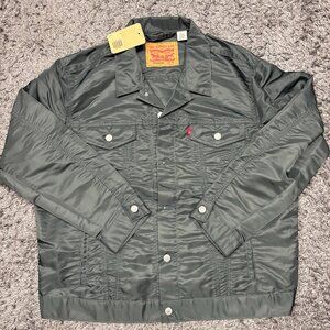 New With Tags Levi's Men's Nylon Trucker Jacket Men's XL Forest Green Type III